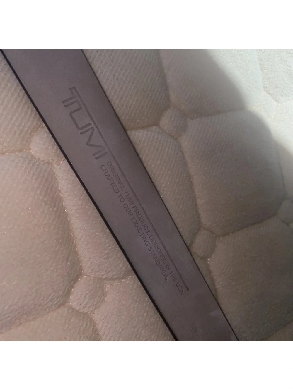 TUMI‎ Black Leather Belt Men's Size 42 Silver Hardware